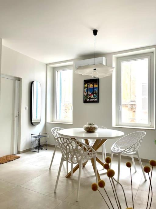 Appartement Moderne + Parking A 50M De La Mer La Ciotat Buitenkant foto